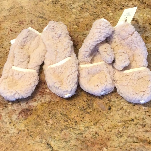 Tucker and Tate mittens 2 pair NWT - Picture 4 of 5